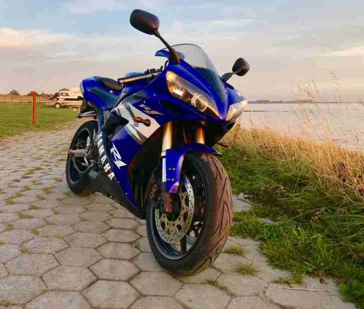 Yamaha YZF R1 RN 12 wenig km TÜV neu Motorrad viel Zubehör