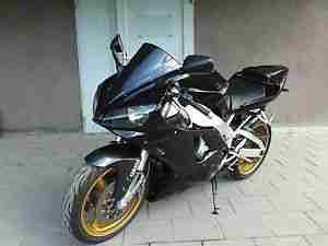 Yamaha YZF R1 RN04 Leo Vince Reifen 80% 21.800 KM