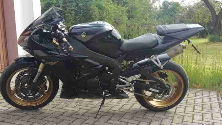 Yamaha YZF R1 RN09 guter Zustand in SP Optik