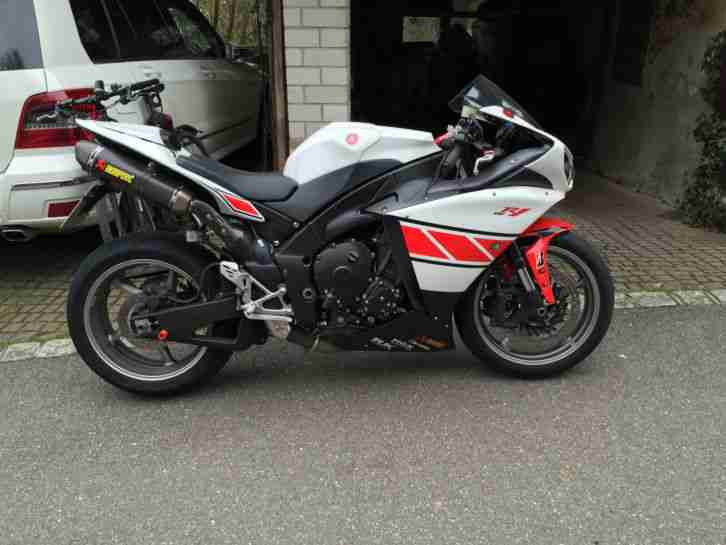 Yamaha YZF R1 - RN22 - 182PS - EZ 2009 - 18tkm - AKRAPOVIC KELLERMANN WINTERPRS