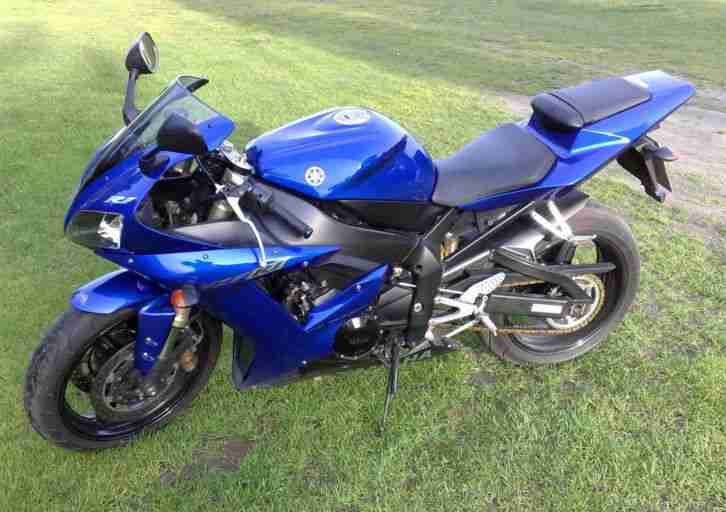 Yamaha YZF R1