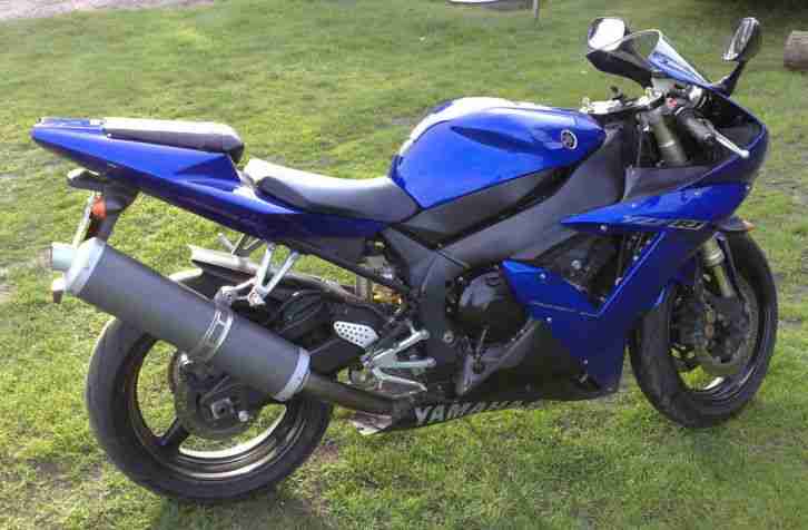 Yamaha YZF R1