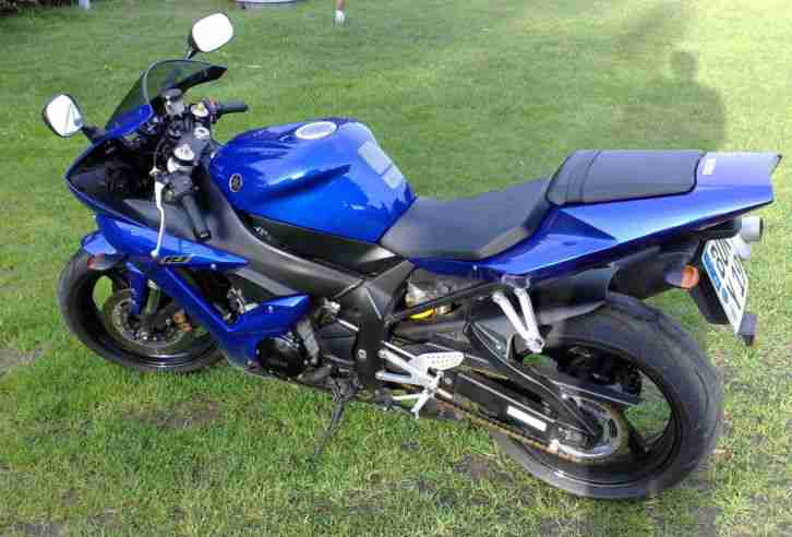 Yamaha YZF R1