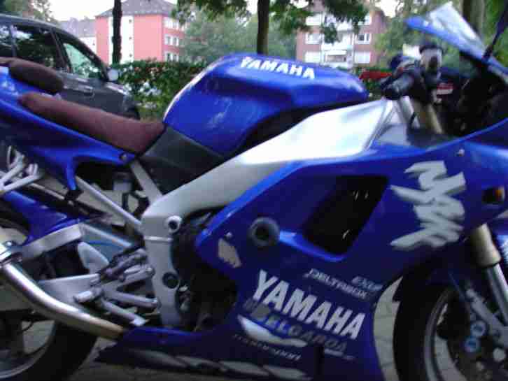Yamaha YZF R1 (Rn01)