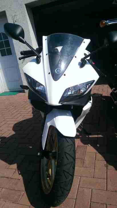 YZF R125