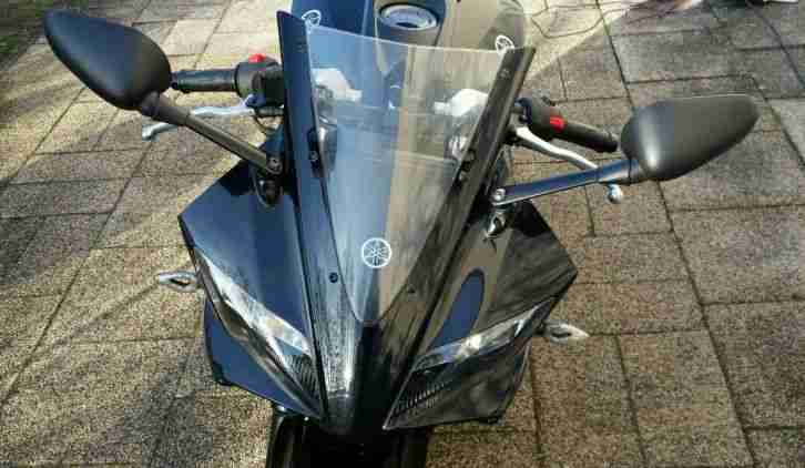 Yamaha YZF-R125 RE06