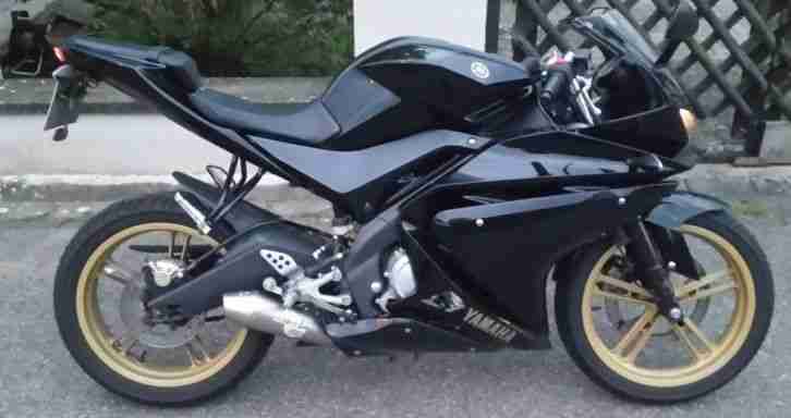 YZF R125 Schwarz Metallic