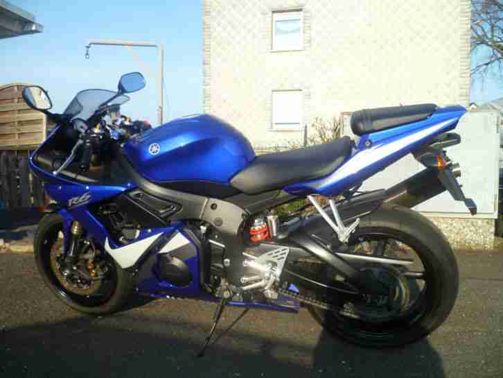 Yamaha YZF R6 RJ09 BJ 2006 17200km mit Leo Vince Sportauspuff und 25kW Drossel!