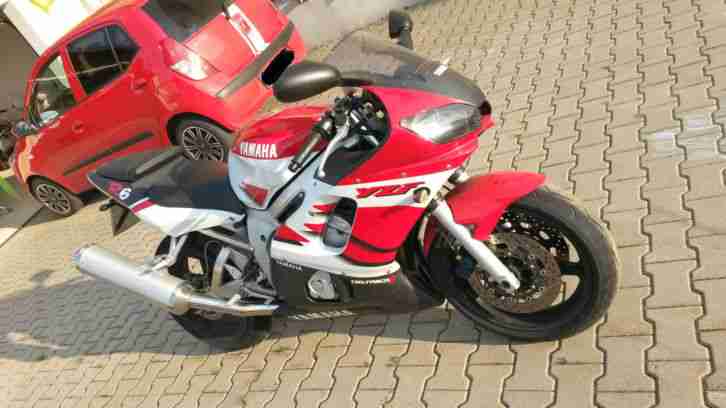 Yamaha YZF R6 rj03
