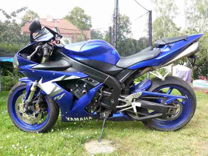 YZFr1000, RN 12, Unfallschaden