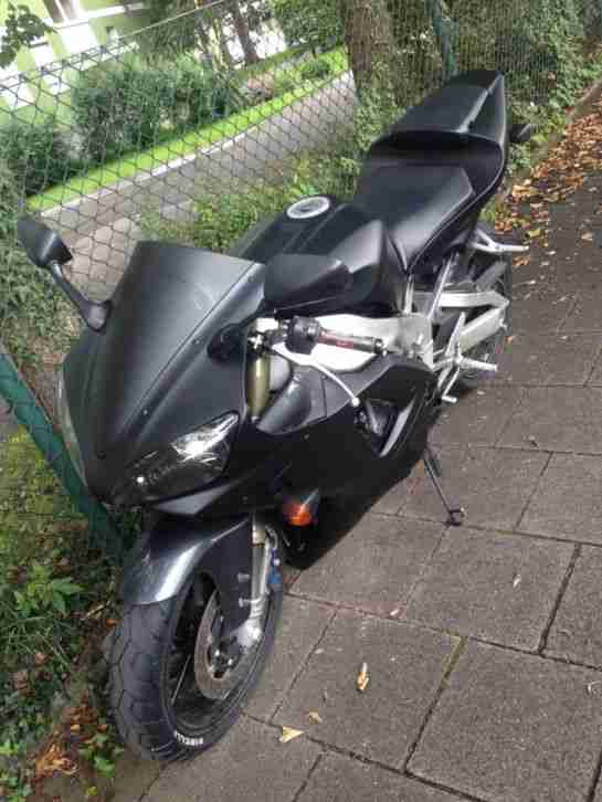 Yamaha Yzf R1 Rn04