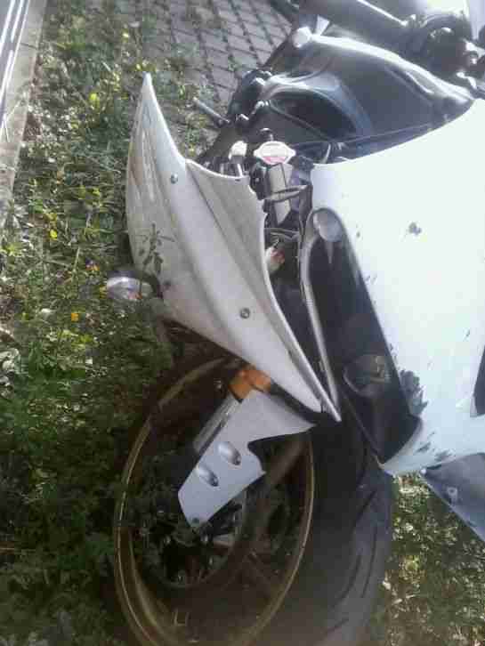 Yamaha Yzf-R1 Rn22 Unfall