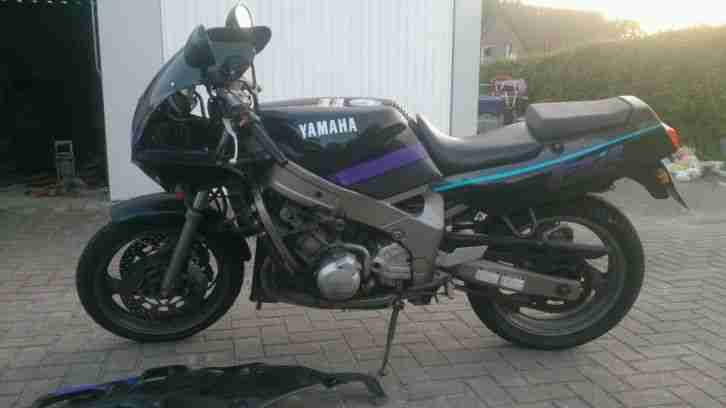 Yamaha fzr 600