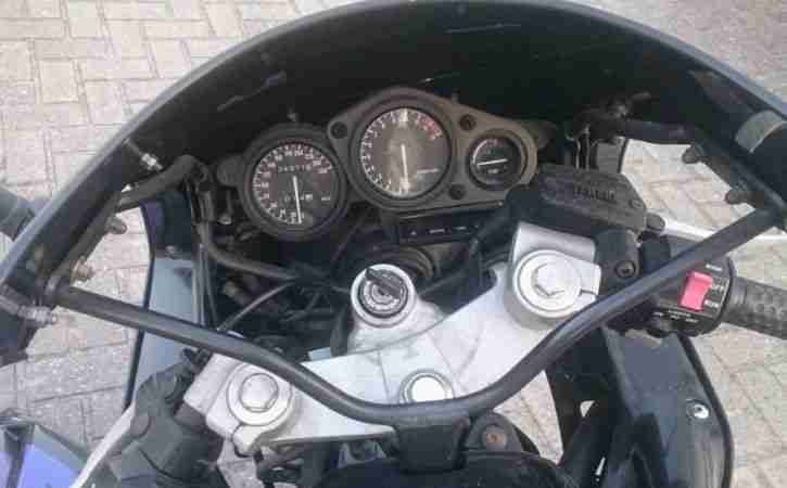 Yamaha fzr 600