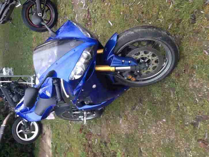 Yamaha r1 Rn12 bj 2005 blau