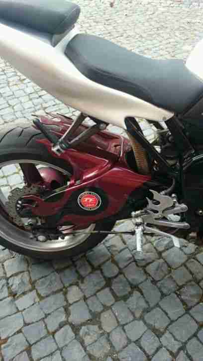 Yamaha r1 Streetfighter