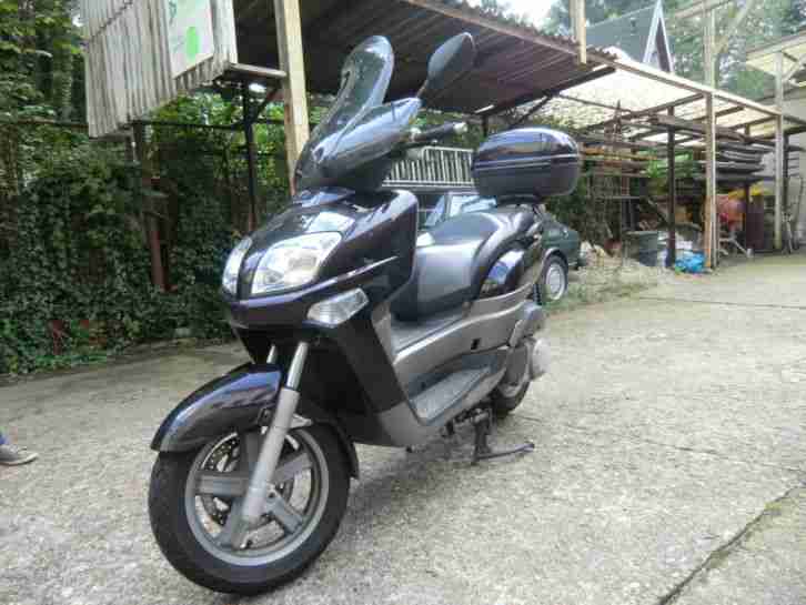 Yamaha versity 300
