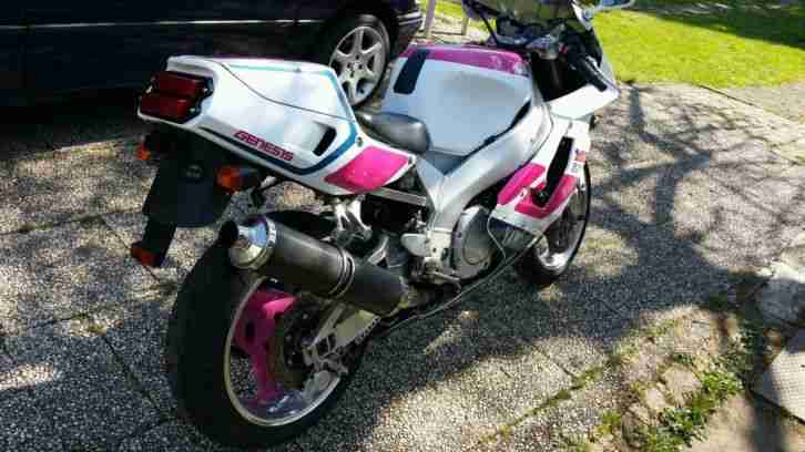 Yamaha yzf 750