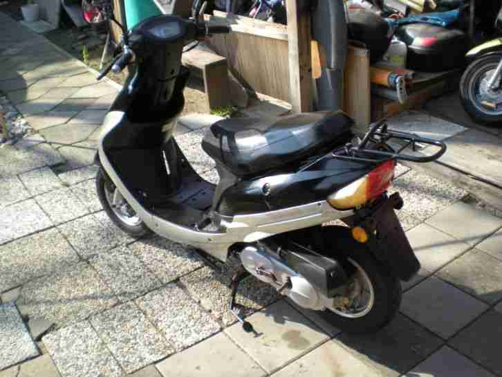 Yiying Rex Roller Erstz. 2009 Erst 1400 Km gelaufen Schwarz Silber 1Hand
