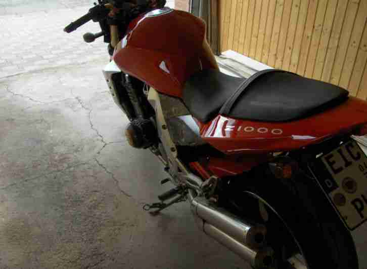 Z1000