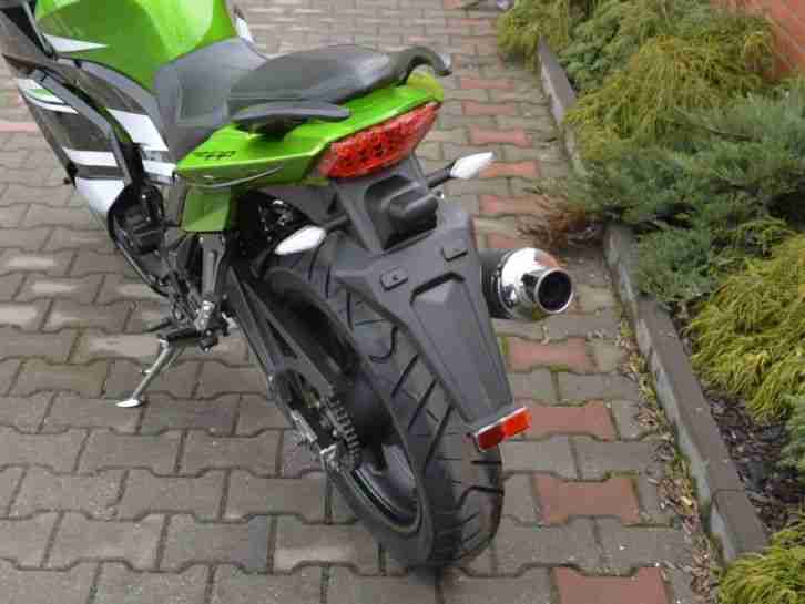 ZIPP PRO XT 50 Naked Bike 50ccm 4-Takt Motorrad 50 ccm Moped NEU FAHRFERTIG