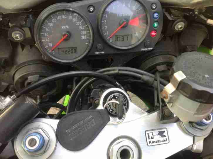 ZX9R Bauja 31.05.2001 TÜV bis 11.2015 fahrbereit
