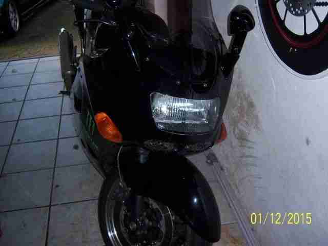 ZZR1100