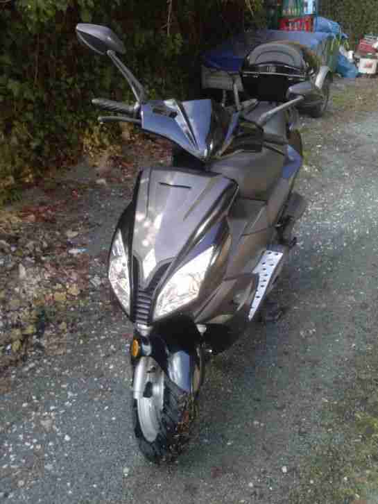 Znen Scooter F22 Sport 4 Takt 49ccm Original