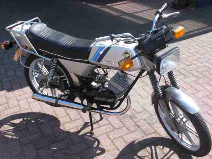 Mokick Moped CS 50 Typ 448 silber