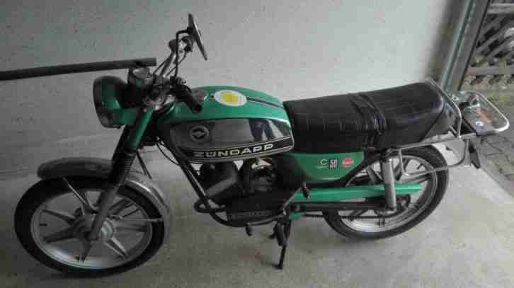 Moped C50 Sport mit Anhänger