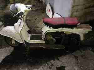 Zündapp R 50 Roller Moped Scheunenfund