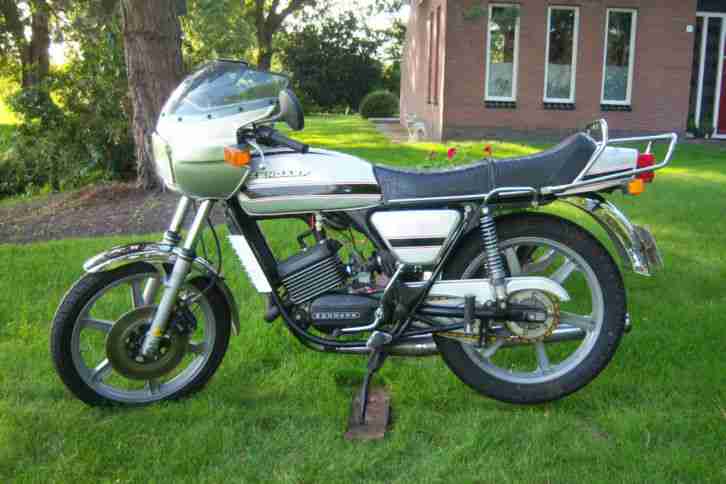 Zwei KS 125 Water Cooled 1979 (ROT)