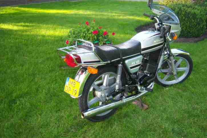 Zwei Zündapp KS 125 Water Cooled 1979 (ROT) und 1982 (SILBER) SELTEN!!