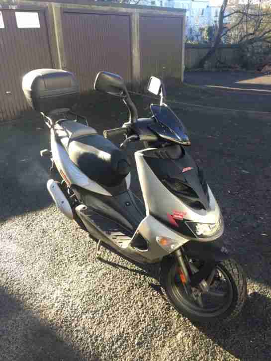 aprilia 50 sr
