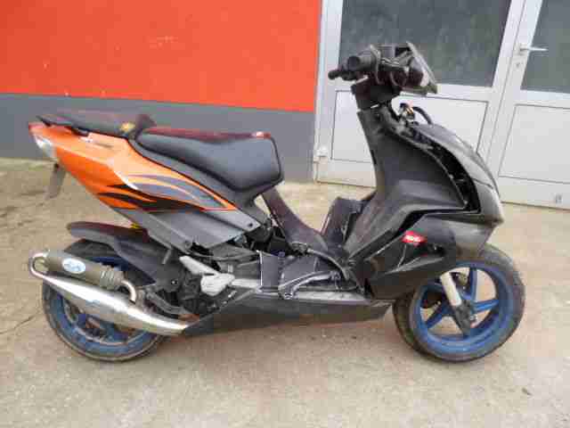 aprilia SR 50 Factory Unfall Bastler Fahrzeug Roller
