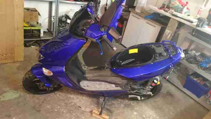 aprilia sr50 lc roller