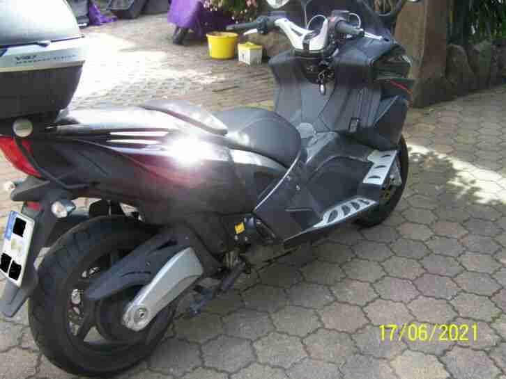 aprilia SRV 850 einer der wenigen und der schnellste roller