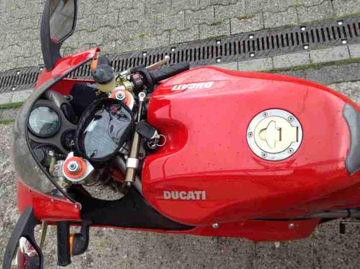 ducati 748