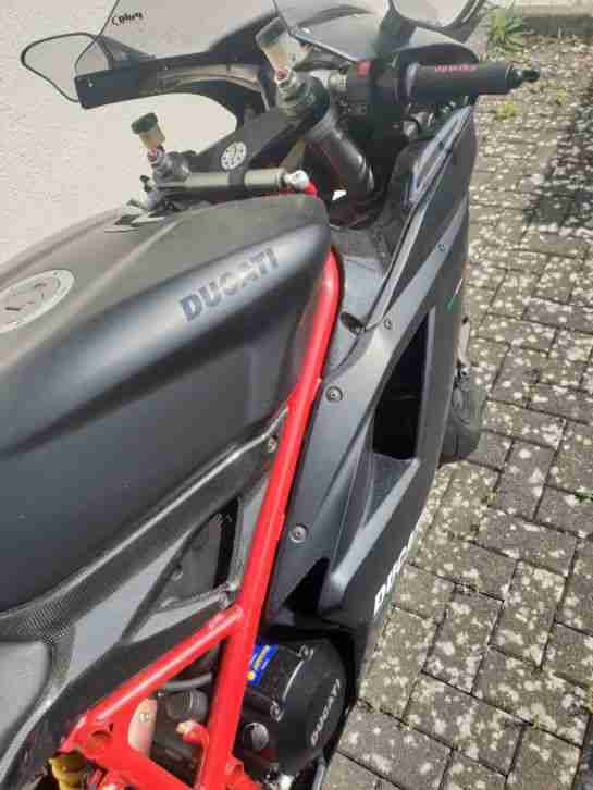 ducati 848 Evo Stealth