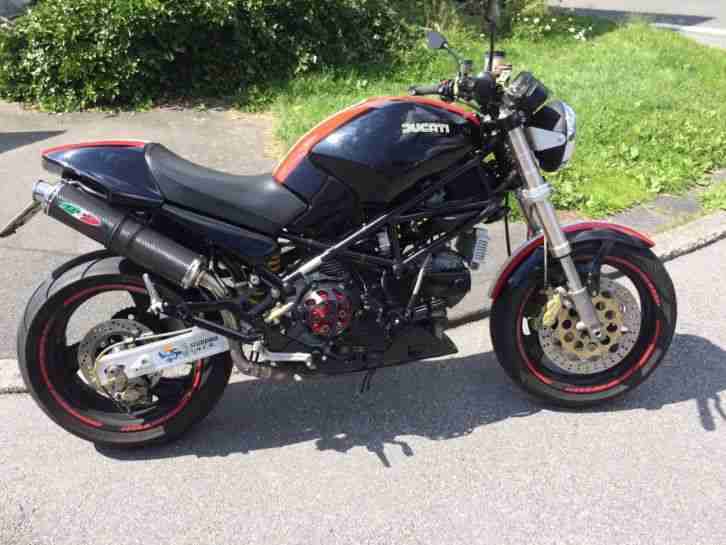 ducati monster 900