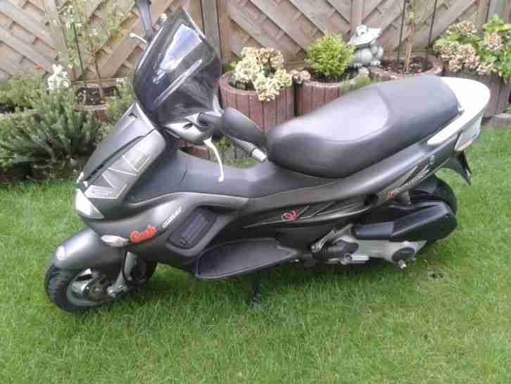 gilera runner 125ccm bj 24.6.2005 1hand guter