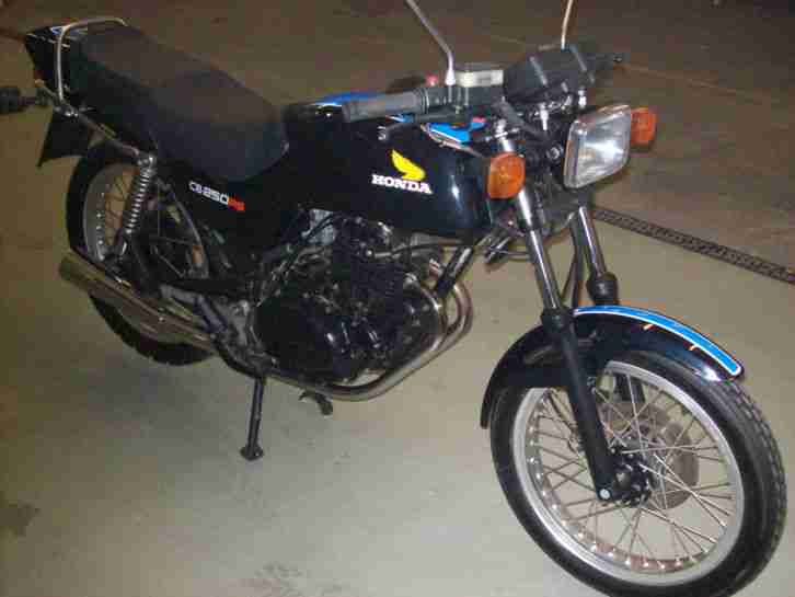 honda cb250rs , traumzustand,TÜV neu,21830 km,Bj 1982