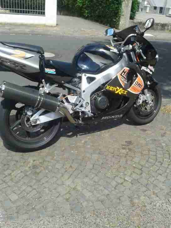 honda cbr 900 rr sc33