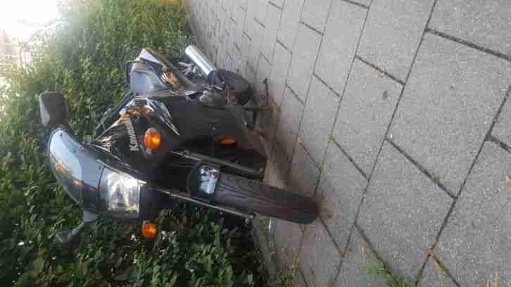 kawasaki gpx 600 r