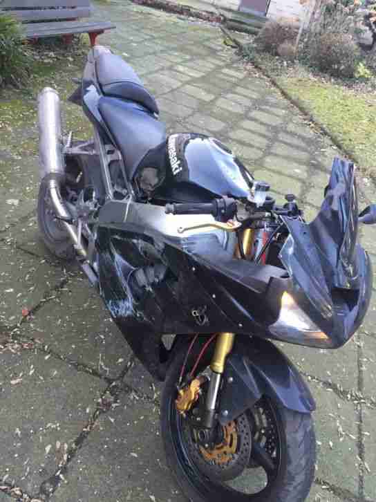 kawasaki zx6r