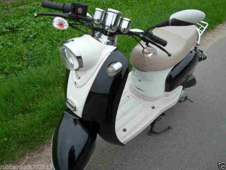 klassik Retro-Roller, Motorroller , 45 km/h, 49 ccm , Roller, Scooter