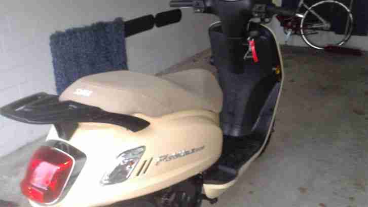 motorroller SYM Fidlee II S creme