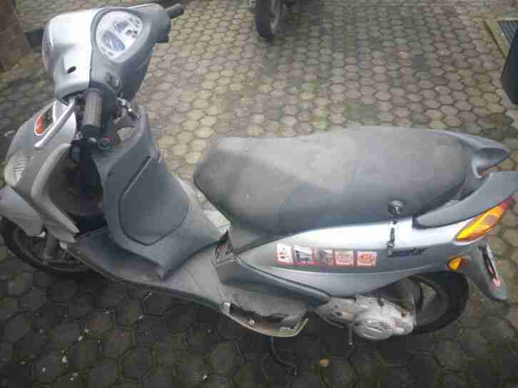 Piaggio Fly 50