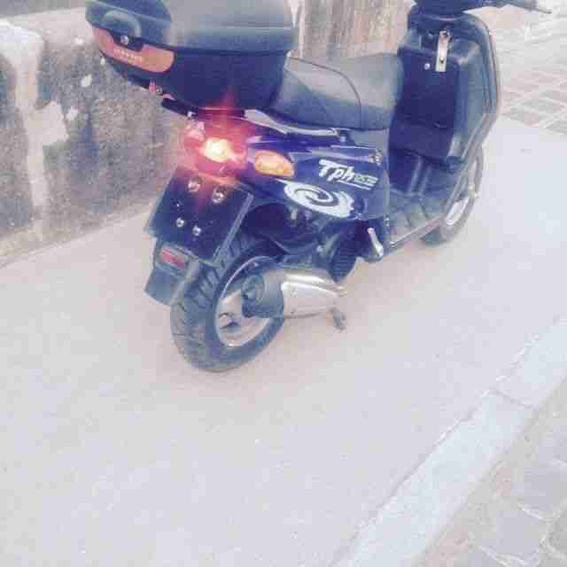 piaggio tph 125