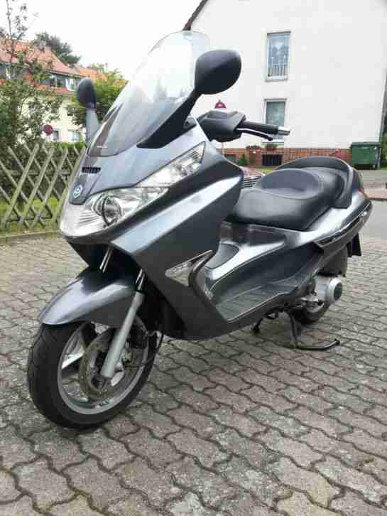 Piaggio x8 125